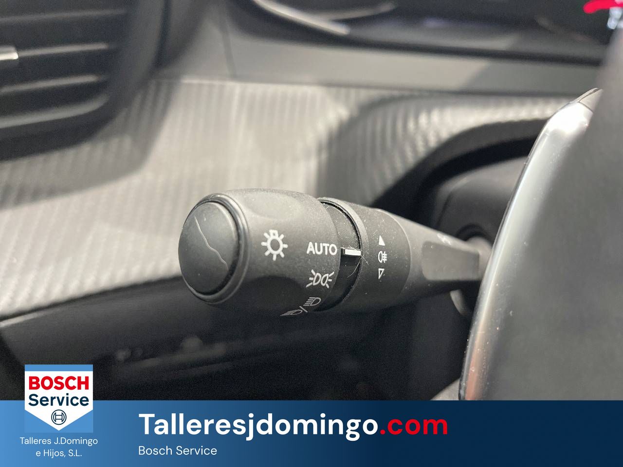 Peugeot 2008   BlueHDI 130 S&S EAT8 Allure - Foto 26