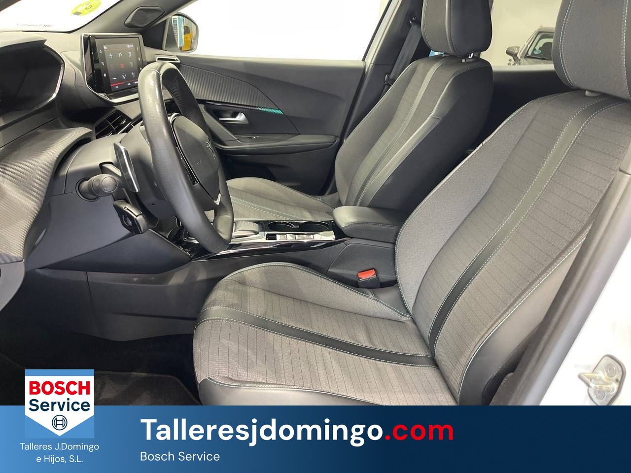 Peugeot 2008   BlueHDI 130 S&S EAT8 Allure - Foto 10