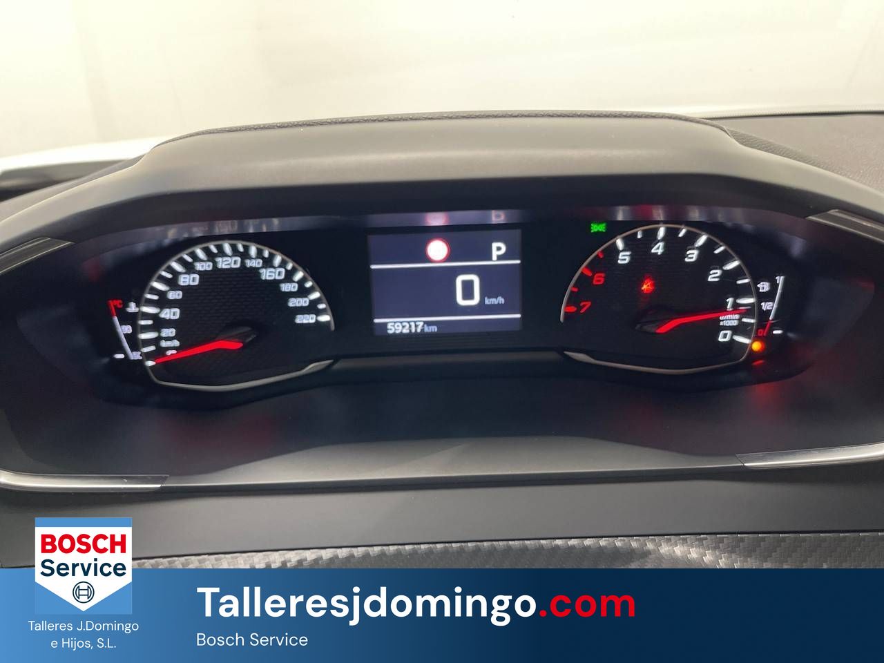 Peugeot 2008   BlueHDI 130 S&S EAT8 Allure - Foto 16