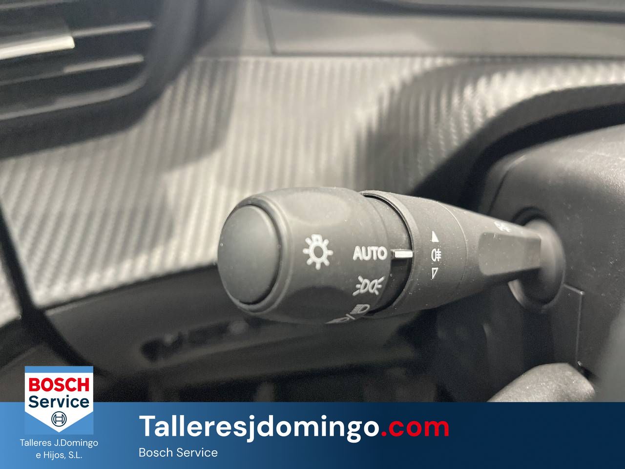 Peugeot 208   Eléctrico 136 (100 Kw) Allure - Foto 14