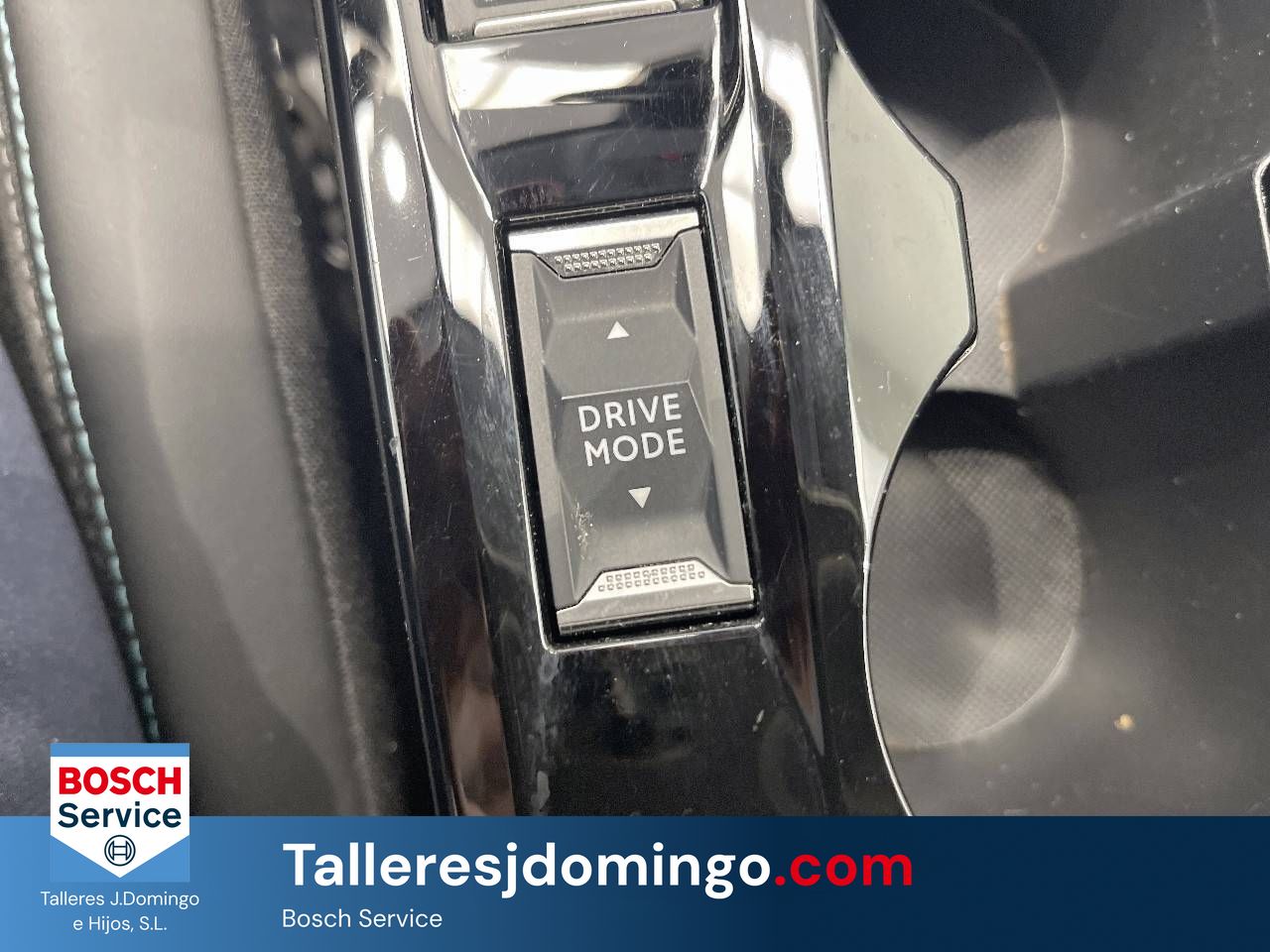 Peugeot 208   Eléctrico 136 (100 Kw) Allure - Foto 19