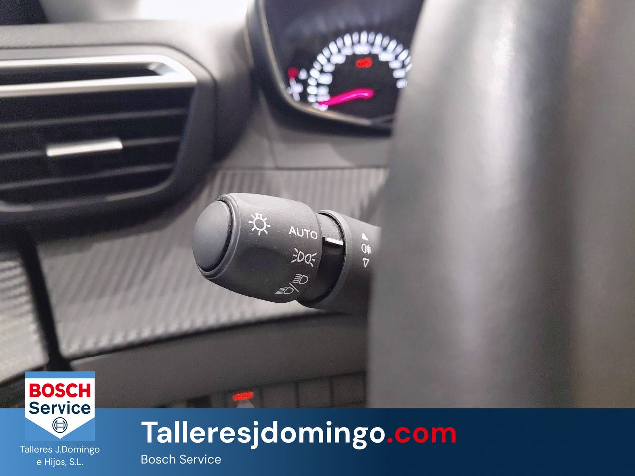 Peugeot 208  PureTech 73kW (100CV) Allure - Foto 22