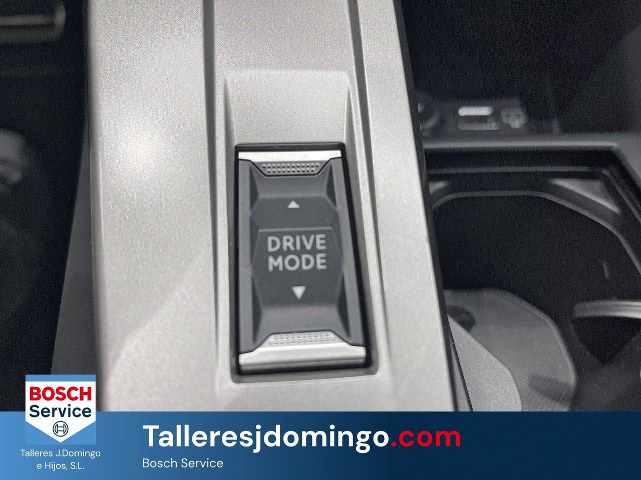 Peugeot 308  5P  Hybrid 136 e-DCS6 GT - Foto 20