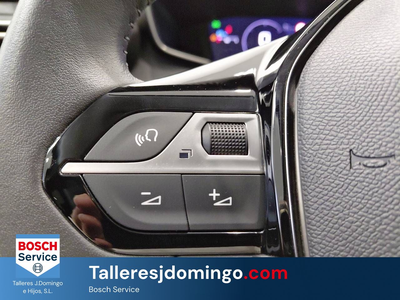 Peugeot 208   Puretech 100 Allure - Foto 16