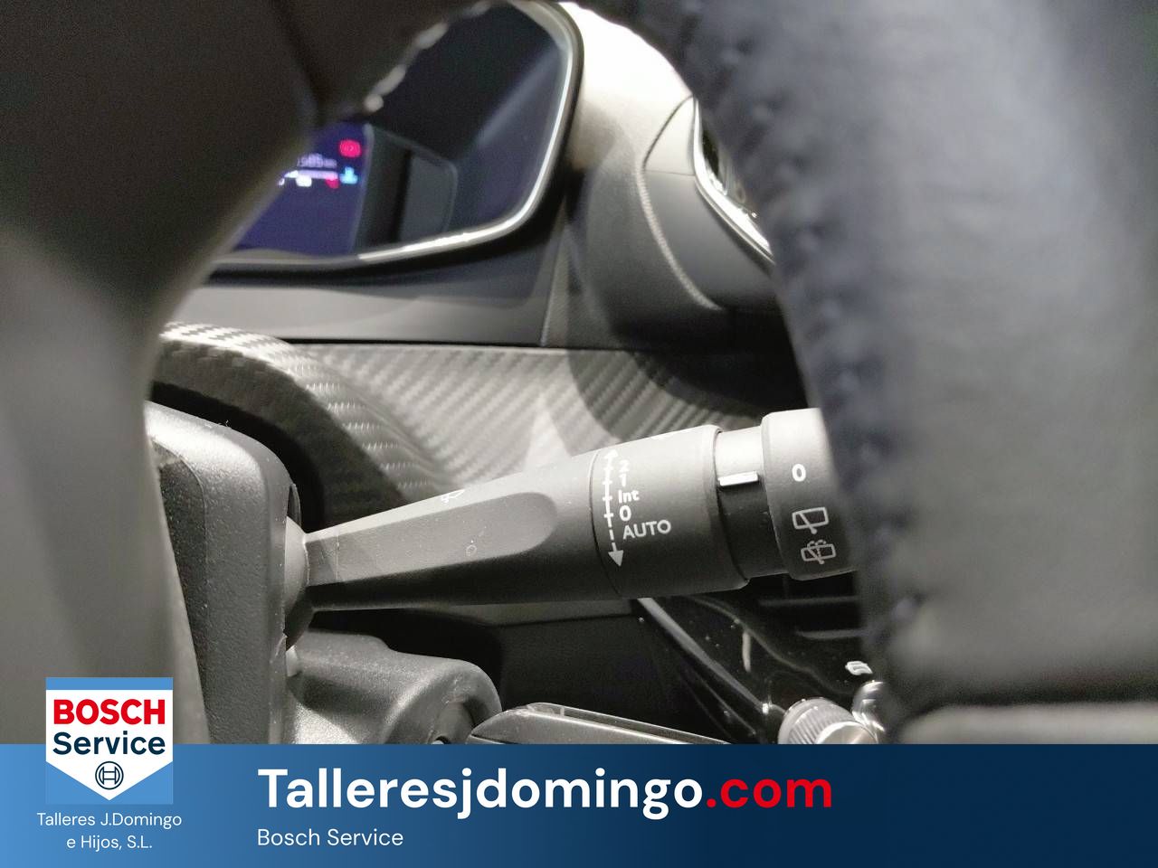 Peugeot 208   Puretech 100 Allure - Foto 23