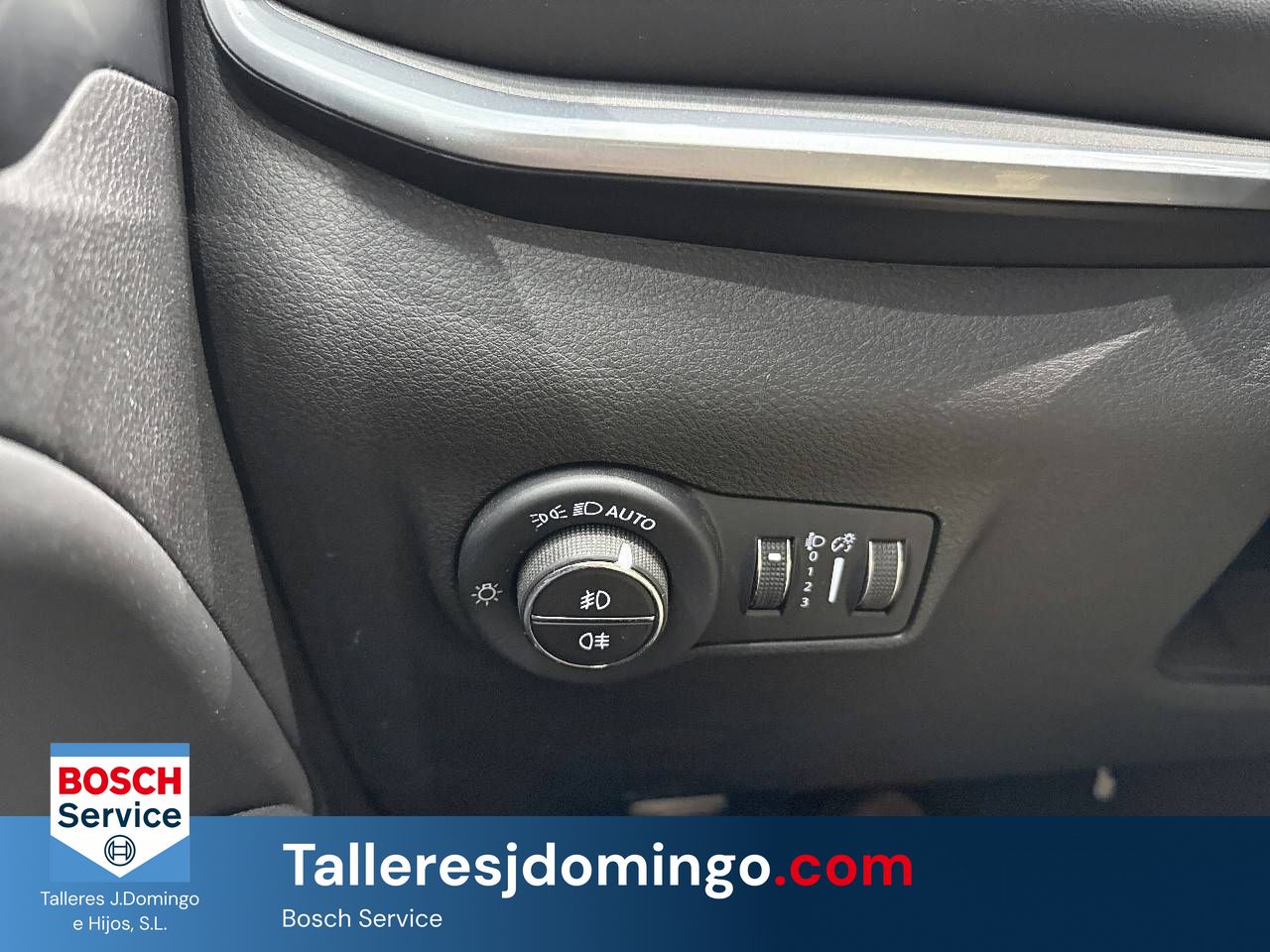 Jeep Compass  1.6 Mjet 96kW (130cv)  FWD Limited - Foto 18