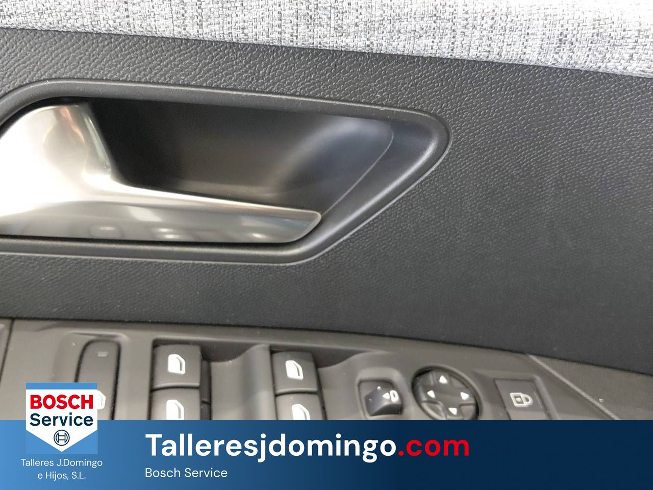 Peugeot 5008  1.2 107KW  eDCS6 Allure - Foto 14