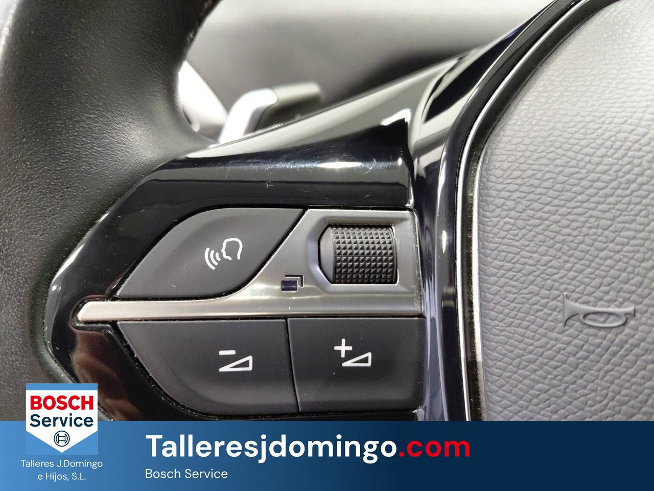 Peugeot 3008  1.5 BlueHDi 96kW (130CV) S&S  EAT8 Allure - Foto 17
