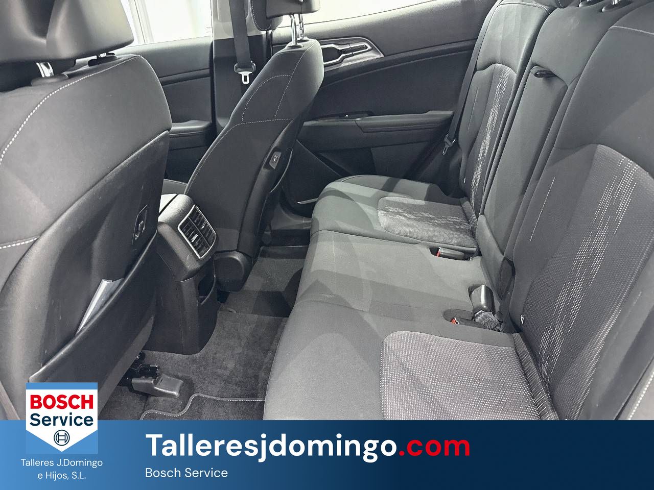 Kia Sportage  1.6 CRDi MHEV 100kW (136CV)  4x4 Business - Foto 11