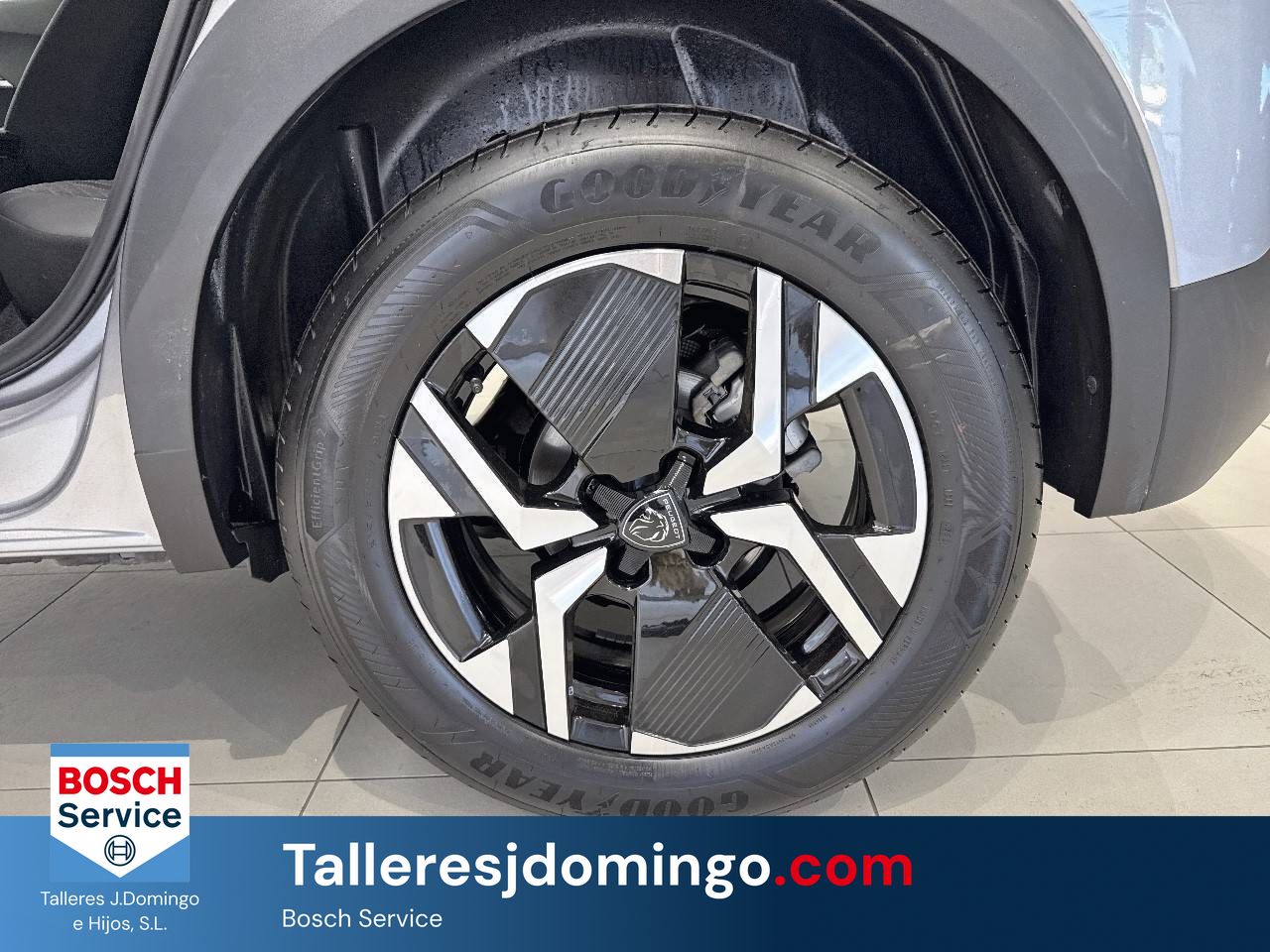 Peugeot 2008   Puretech 130 S&S EAT8 Allure - Foto 12