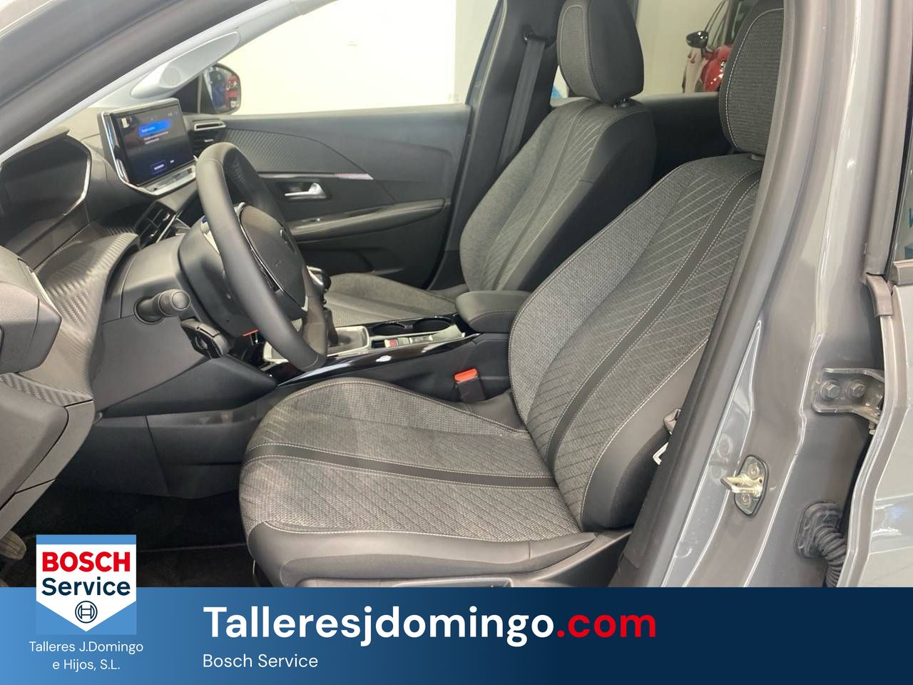 Peugeot 208   Turbo 100 S&S 6 Vel. MAN Allure - Foto 10