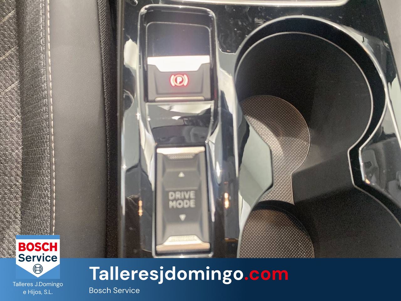 Peugeot 208   Turbo 100 S&S 6 Vel. MAN Allure - Foto 16