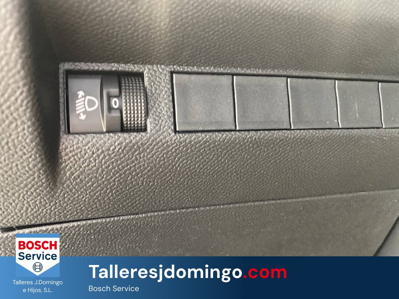 Peugeot 208   Turbo 100 S&S 6 Vel. MAN Allure - Foto 14
