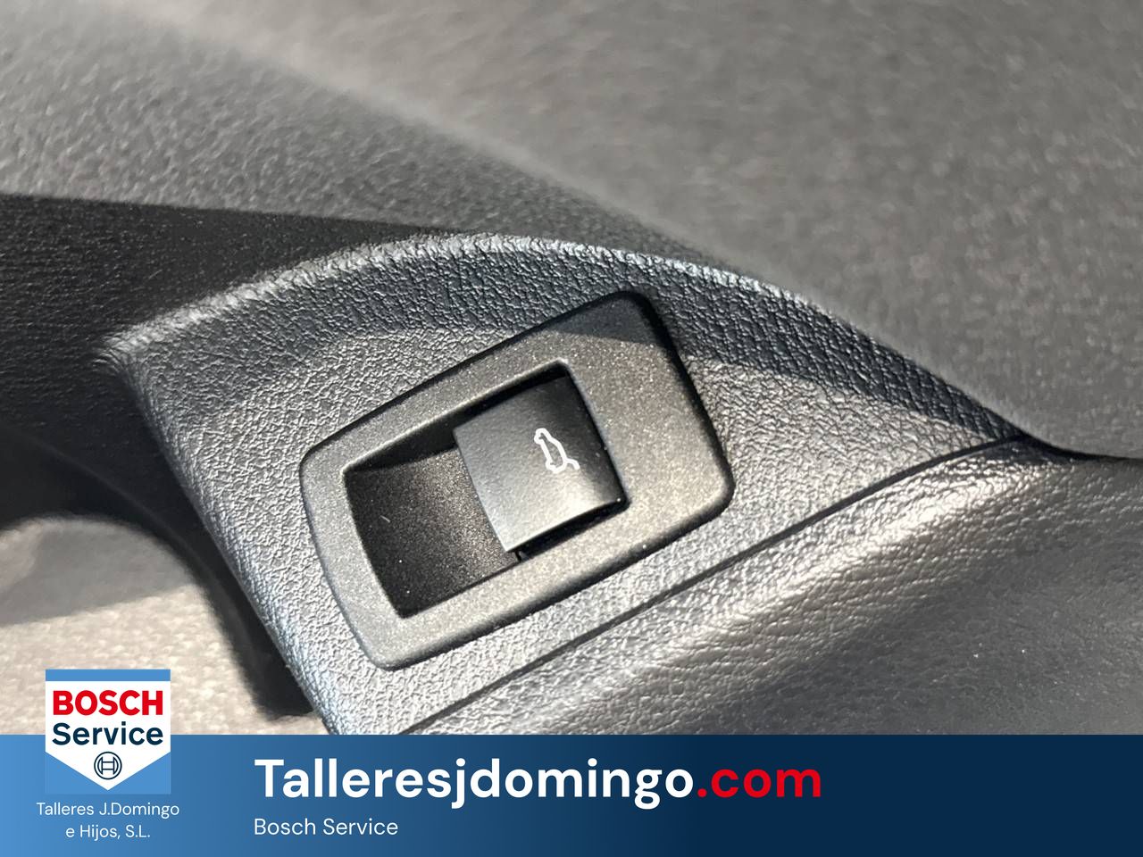 BMW X1  sDrive18dA Corporate - Foto 23