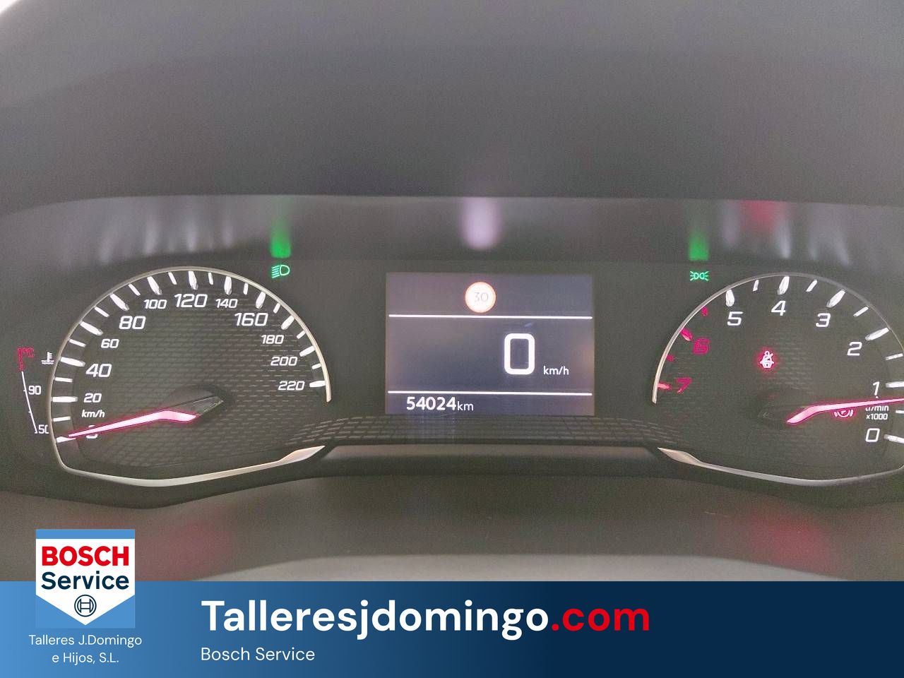 Peugeot 208   Gasolina 100 S&S 6 Vel MAN Style - Foto 16