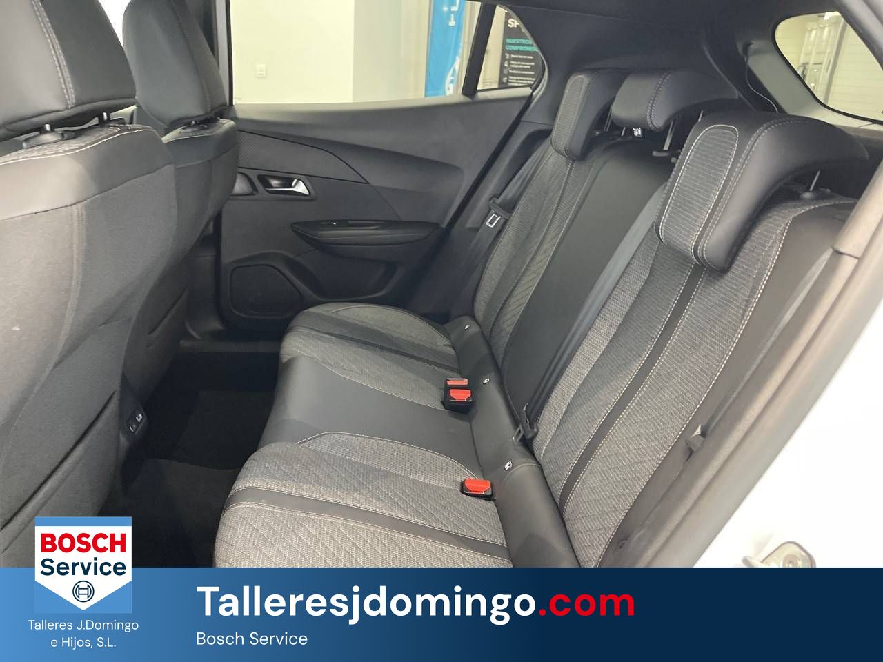Peugeot 2008  N2008  Hybrid 136 eDCS6 Allure - Foto 11