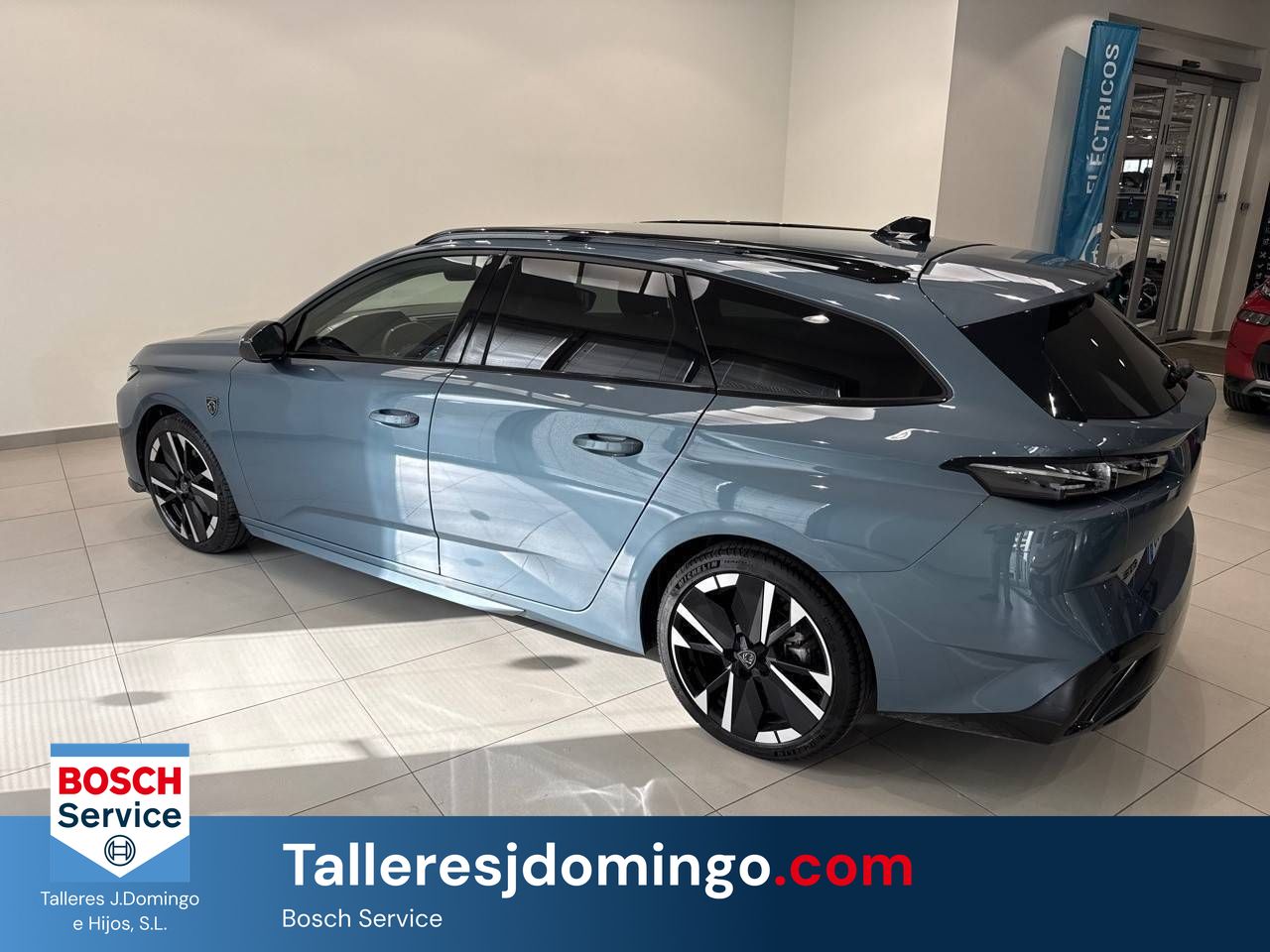 Peugeot 308  SW  Hybrid 145 e-DCS6 GT - Foto 9
