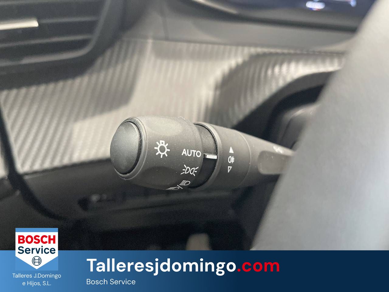 Peugeot 2008   Gasolina 100 S&S 6 Vel. MAN Allure - Foto 14