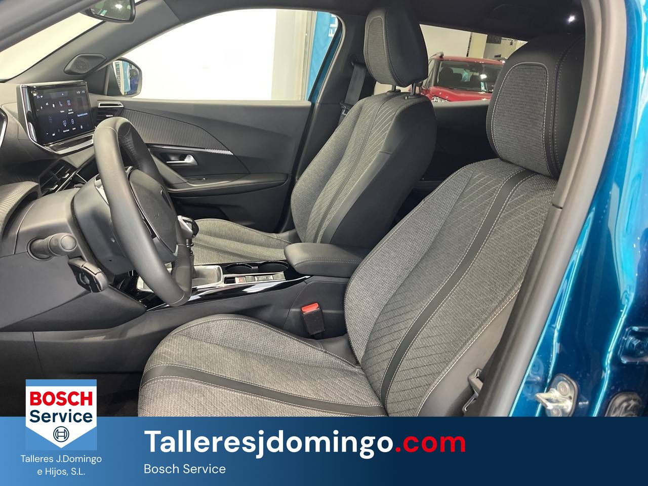 Peugeot 2008   Gasolina 100 S&S 6 Vel. MAN Allure - Foto 10