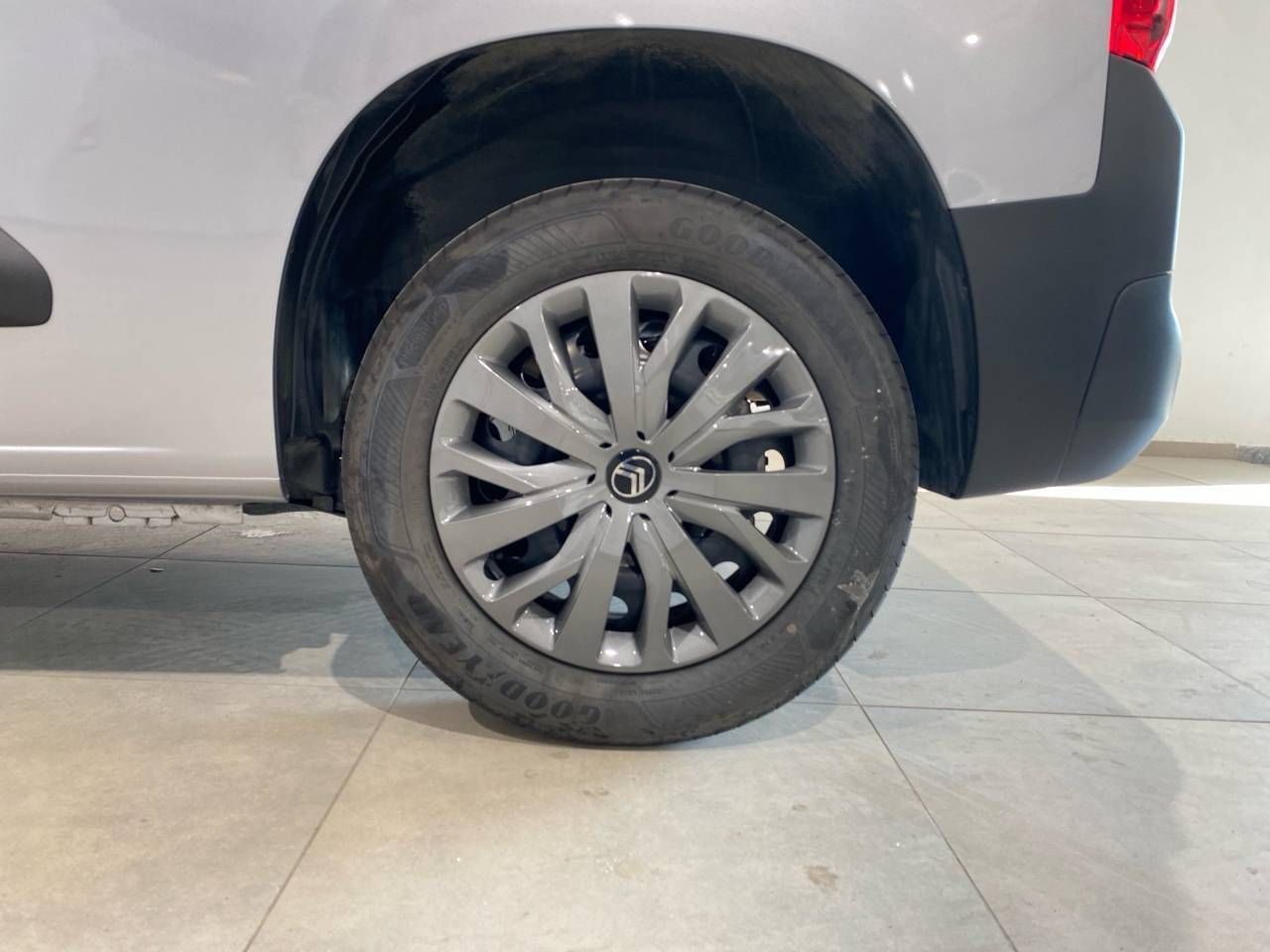 Citroën Berlingo  Talla M BlueHDi 100 S&S Plus - Foto 12