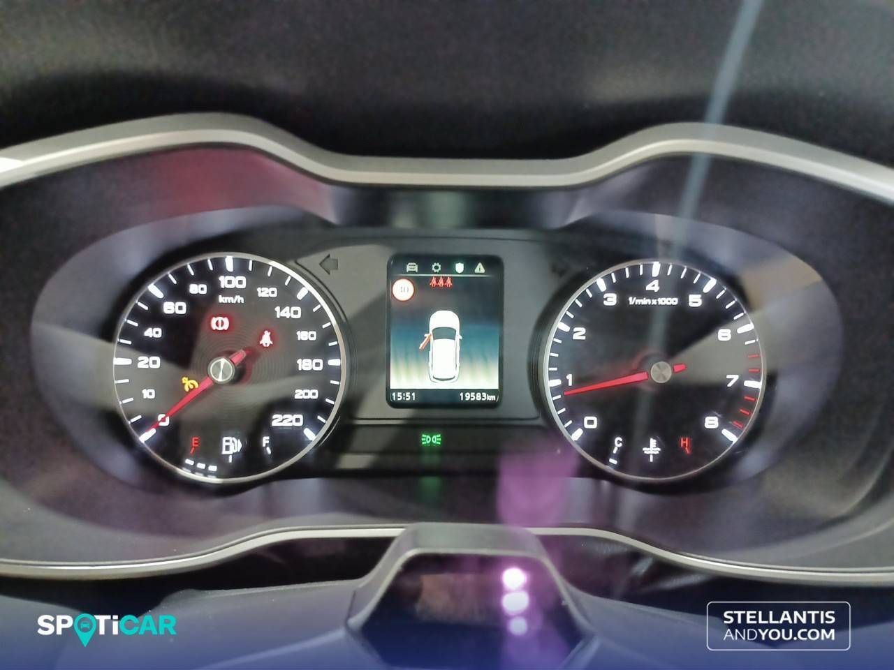 MG ZS  1.5 Comfort - Foto 17