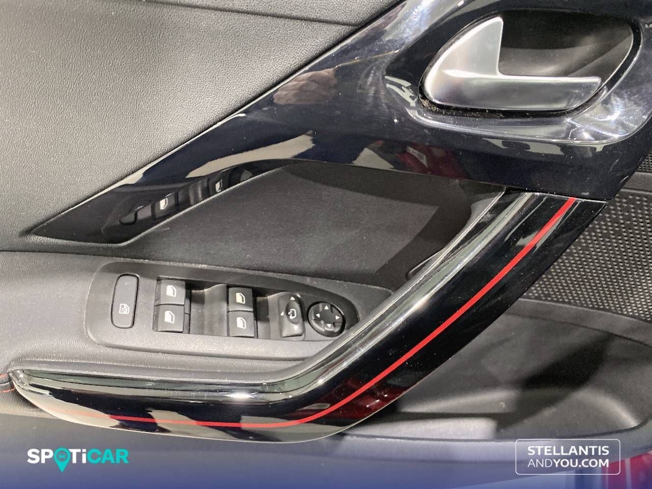 Peugeot 2008   PureTech 110 S&S 6 Vel. MAN GT Line - Foto 13