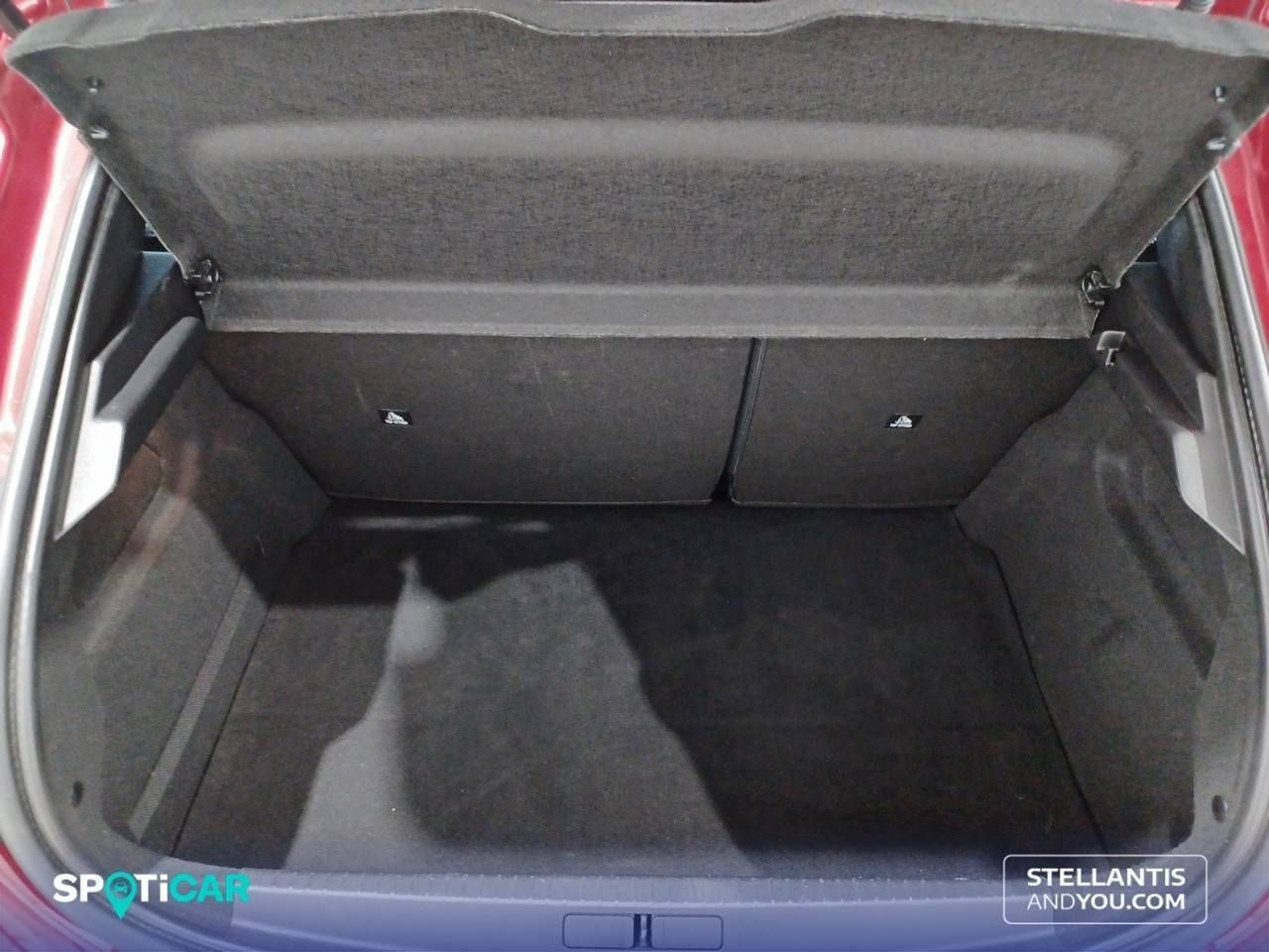 Peugeot 208   Puretech 100 Allure - Foto 7