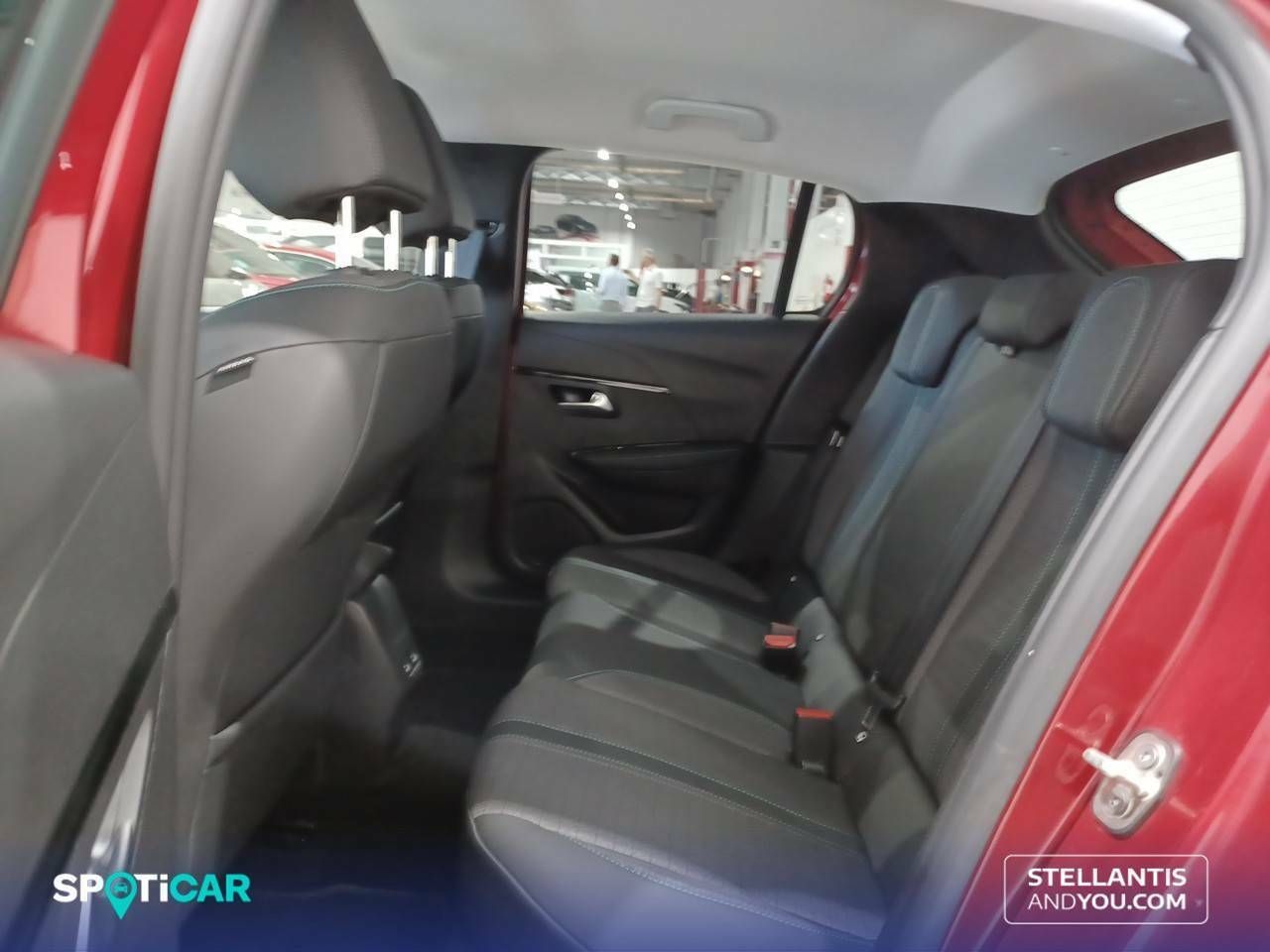 Peugeot 208   Puretech 100 Allure - Foto 11