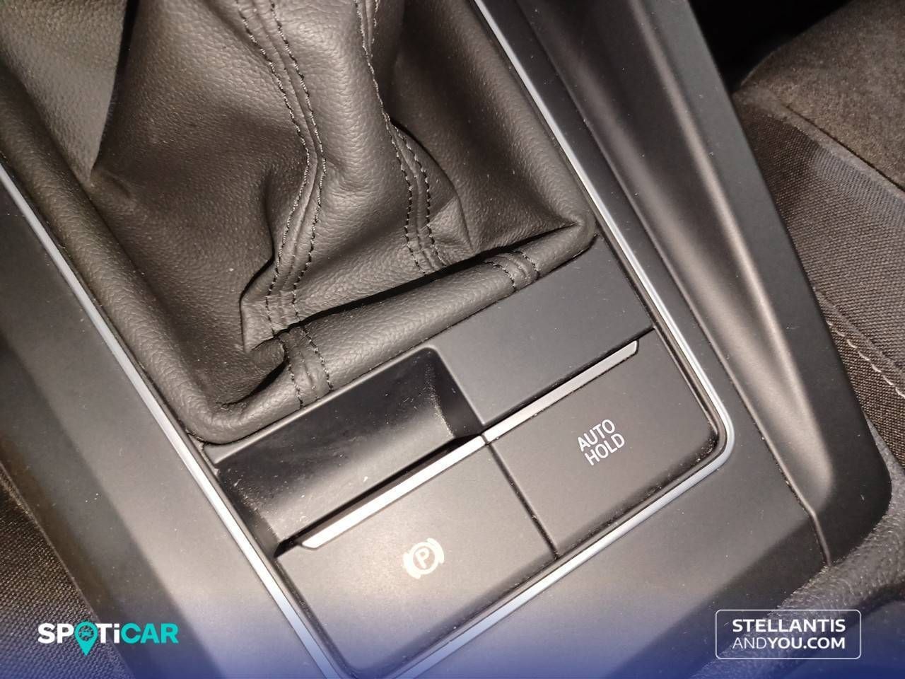 Volkswagen Golf   1.5 TSI 85kW (115CV) 