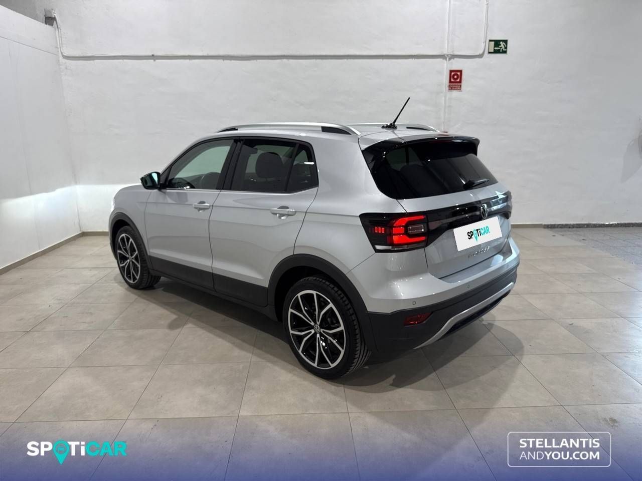 Volkswagen T-Cross   1.0 TSI 81kW (110CV) DSG Sport - Foto 8
