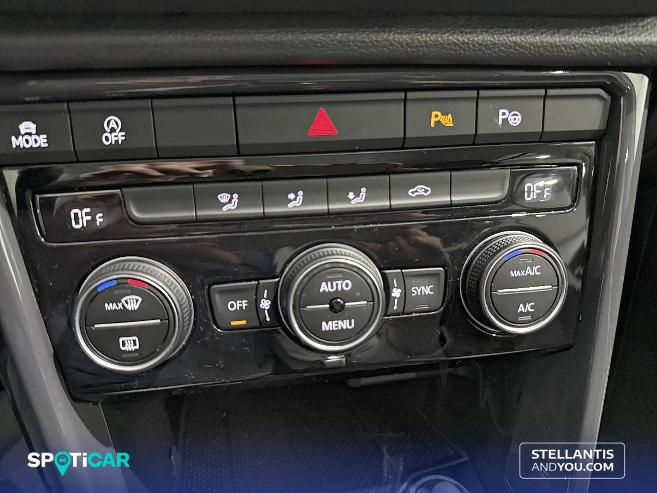 Volkswagen T-Roc   1.5 TSI 110kW (150CV) DSG Sport - Foto 16