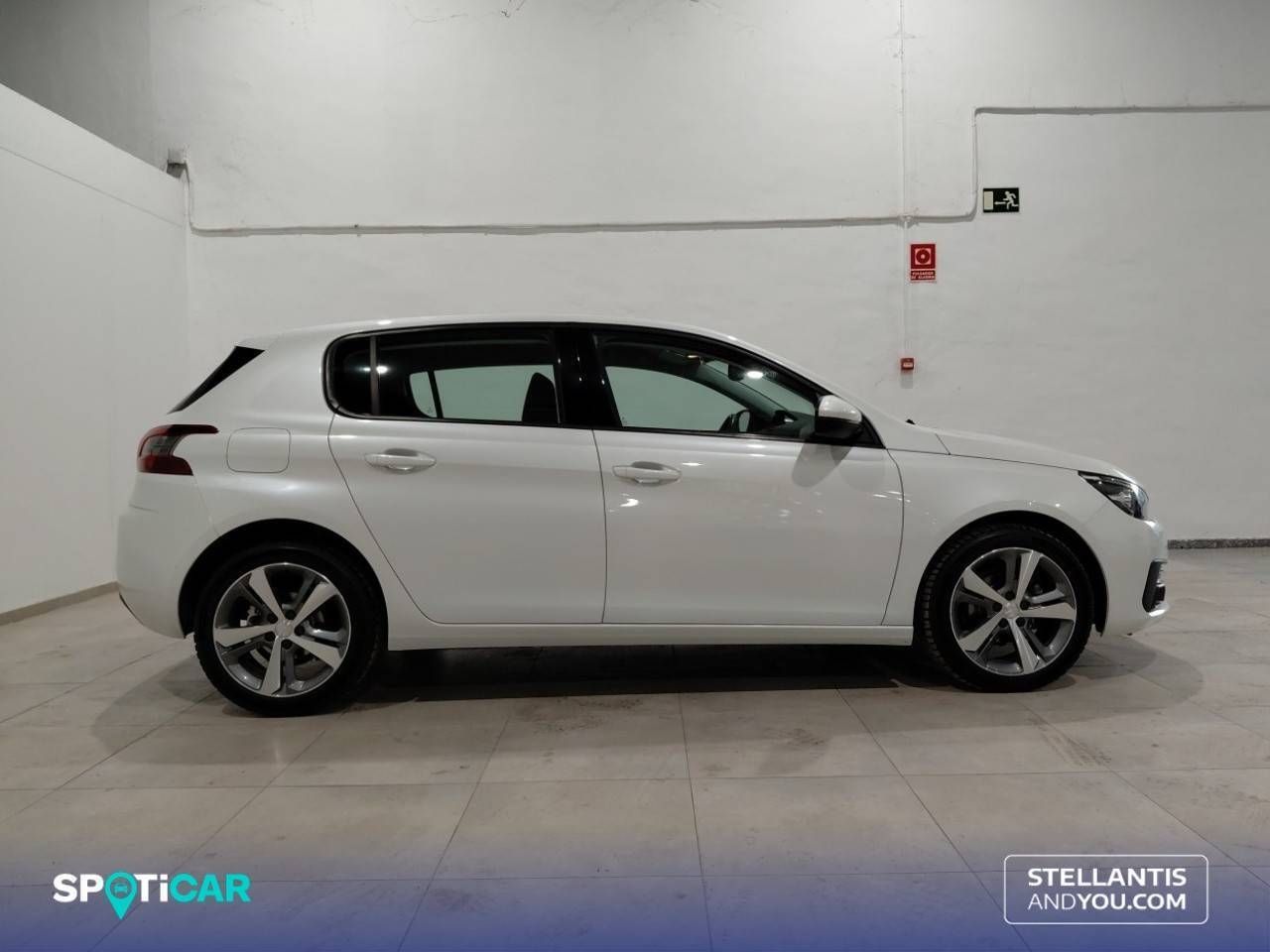 Peugeot 308  5p  1.6 BlueHDi 73KW (100CV) Active - Foto 5