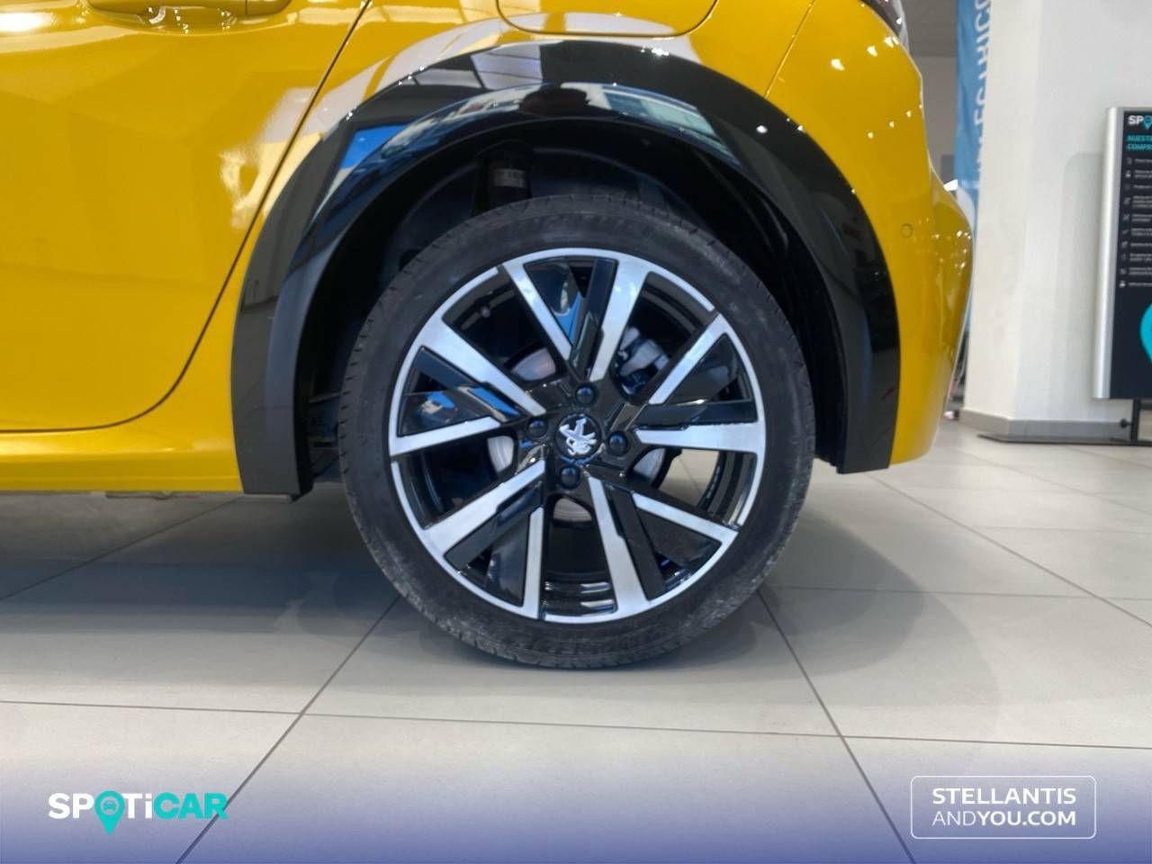 Peugeot 208  PureTech 73kW (100CV) EAT8 GT Pack - Foto 12