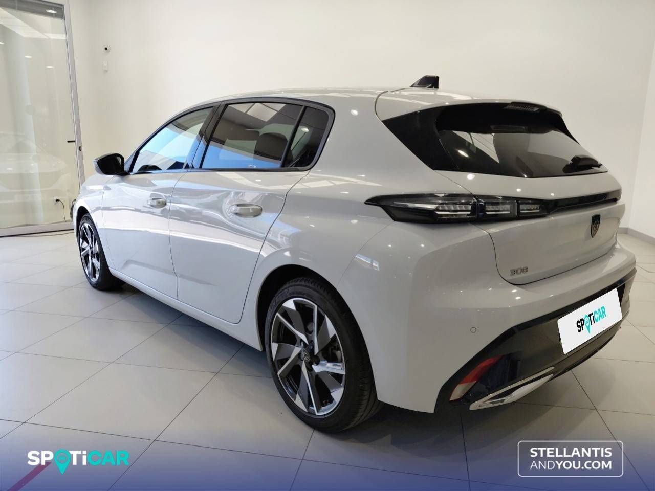 Peugeot 308  5P  BlueHDi 130 S&S EAT8 Allure - Foto 8