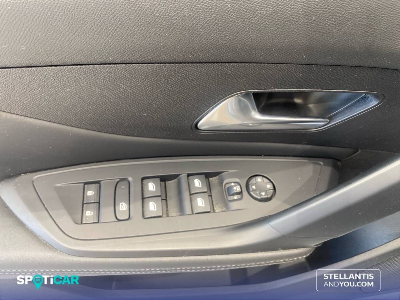 Peugeot 308  5P  PureTech 130 S&S MAN Allure - Foto 13