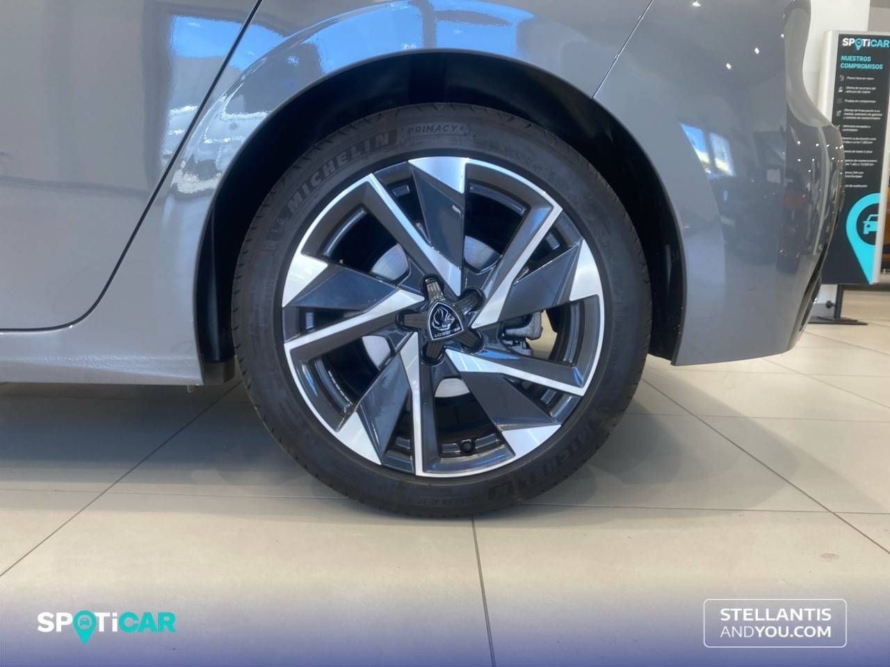 Peugeot 308  5P  PureTech 130 S&S MAN Allure - Foto 12