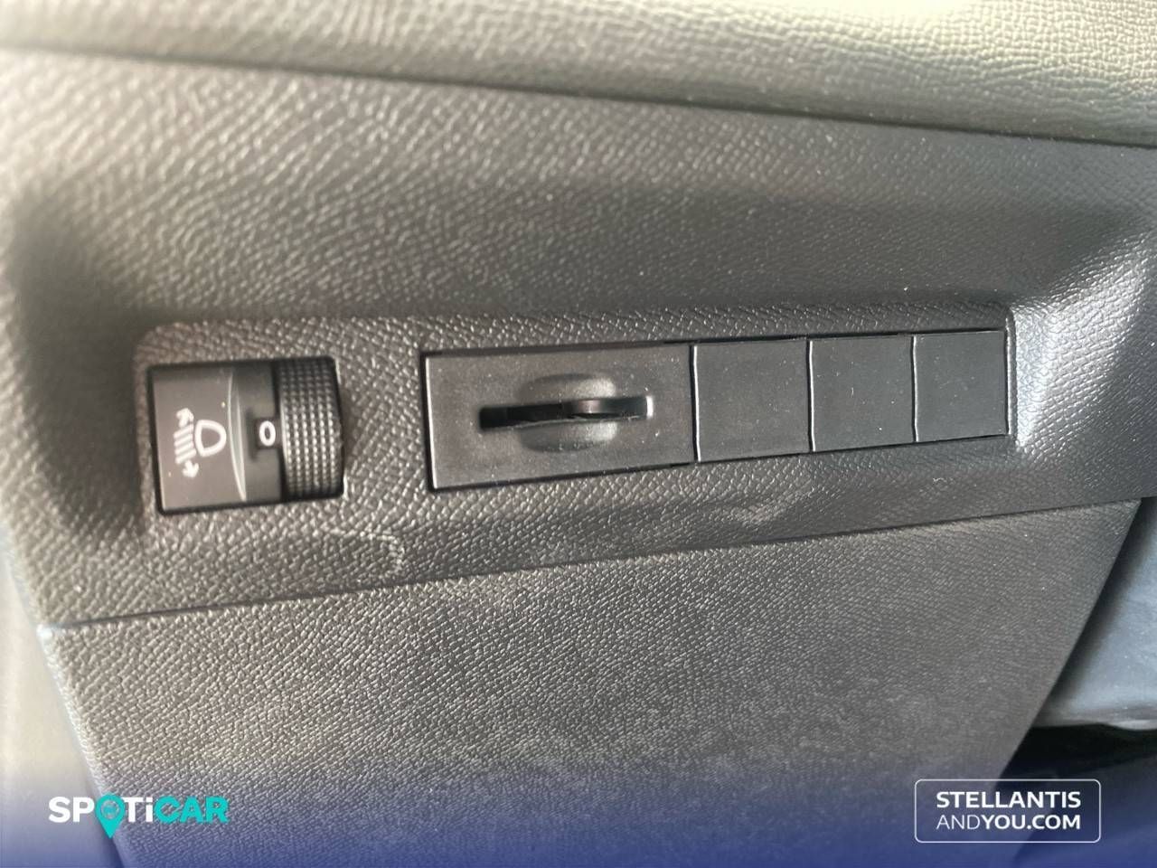 Peugeot 308  5P  PureTech 130 S&S MAN Allure - Foto 14