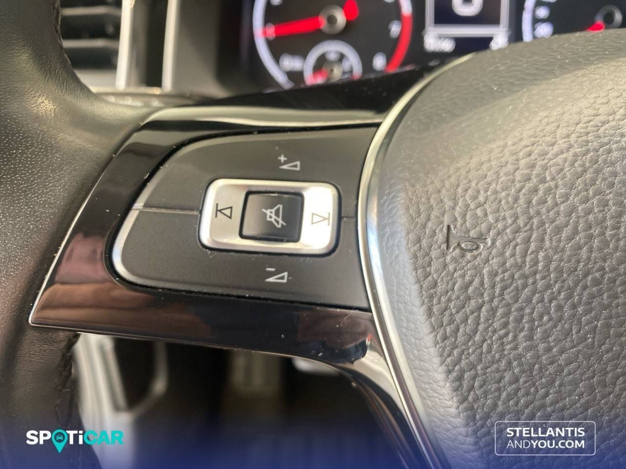 Volkswagen Polo   1.0 TSI 85kW (115CV) Sport - Foto 20