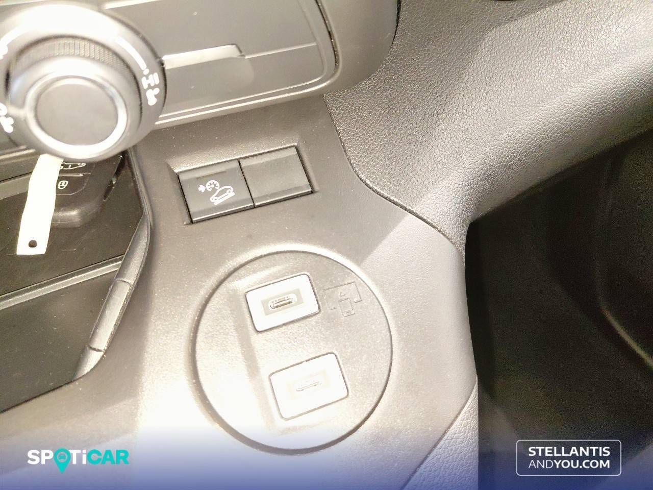 Fiat Doblò  1.5 75kW (100CV) diésel MT6 Talla M - - Foto 22