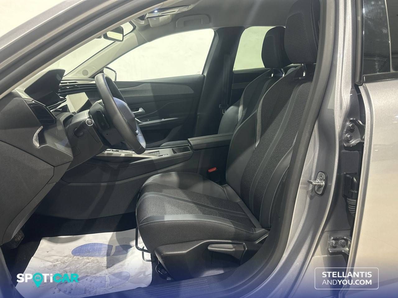 Peugeot 308  5P  BlueHDi 130 S&S EAT8 Allure - Foto 10