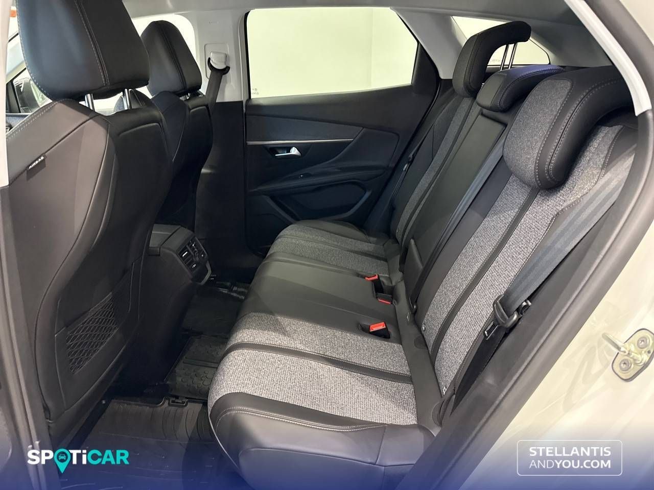 Peugeot 3008  1.5L BlueHDi 96kW (130CV) S&S Allure - Foto 11