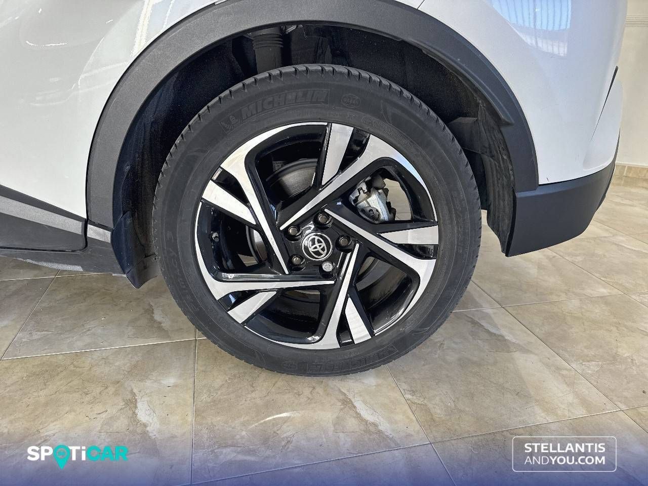 Toyota C-HR  2.0 180H Advance - Foto 12