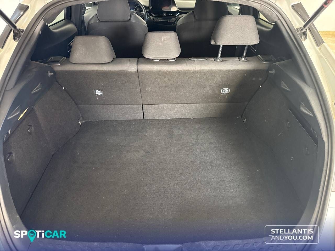 Toyota C-HR  2.0 180H Advance - Foto 7