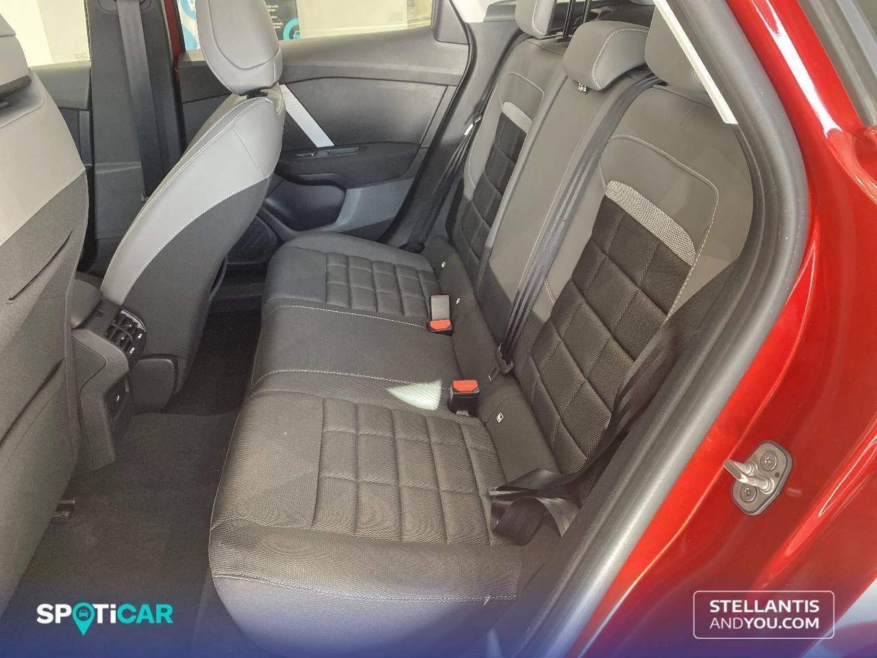 Citroën C4  Hybrid 136 e-DCS6 Plus - Foto 11