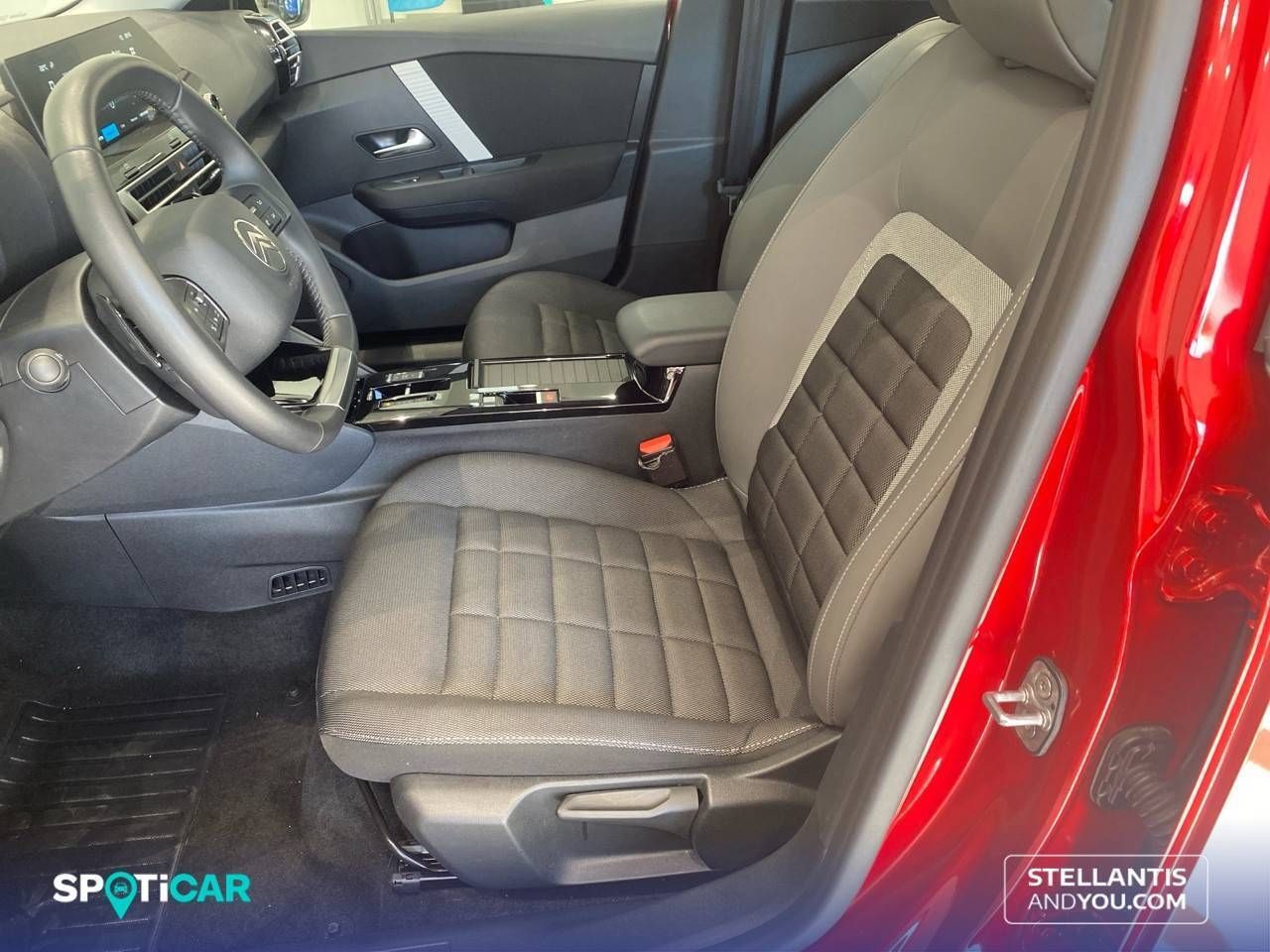 Citroën C4  Hybrid 136 e-DCS6 Plus - Foto 10