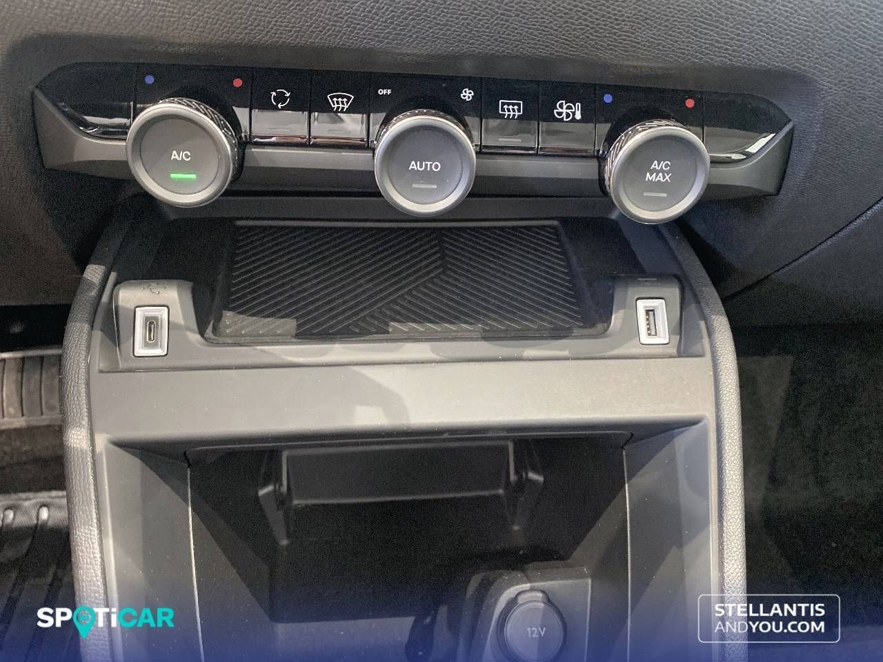 Citroën C4  Hybrid 136 e-DCS6 Plus - Foto 18