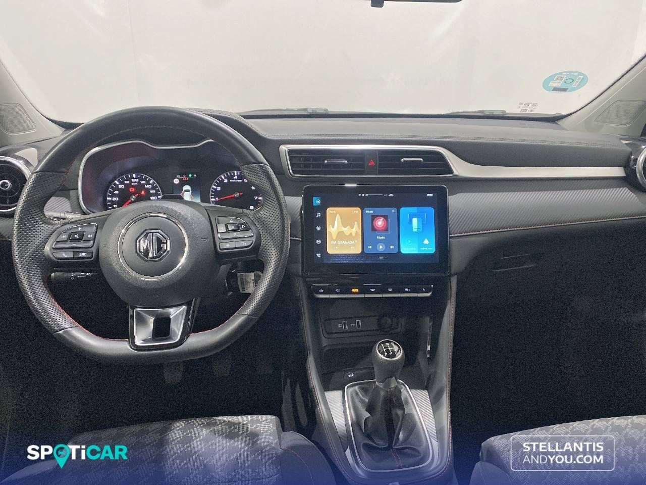 MG ZS  1.5 Comfort - Foto 9