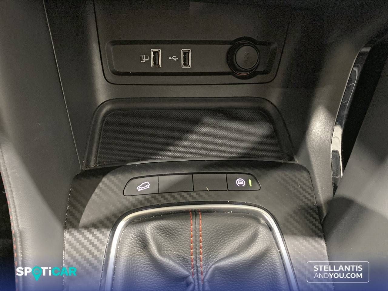 MG ZS  1.5 Comfort - Foto 16