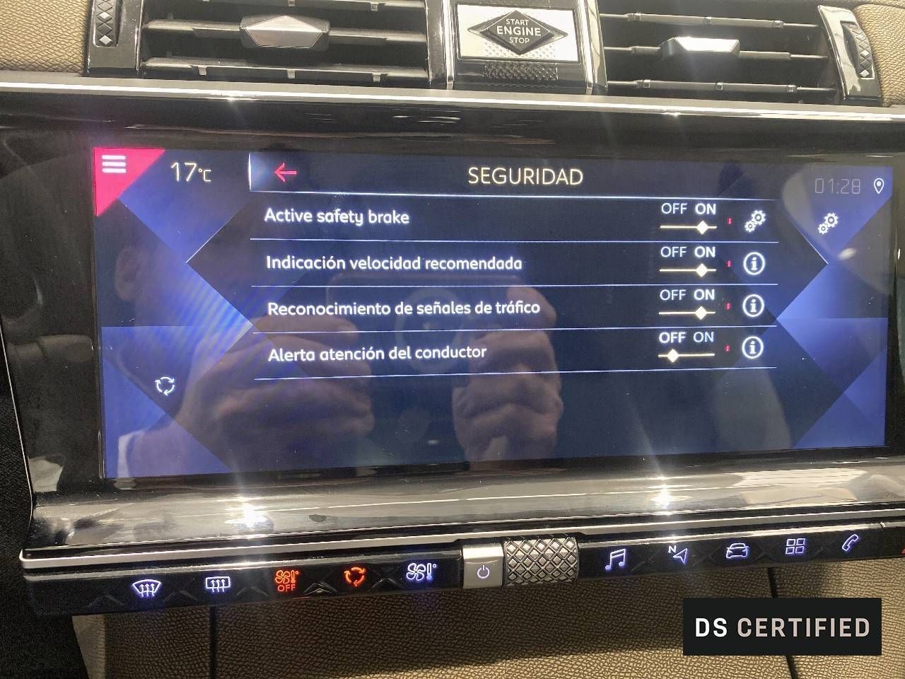 DS DS 7  BlueHDi DE 96kW (130CV) Auto. So Chic - Foto 18