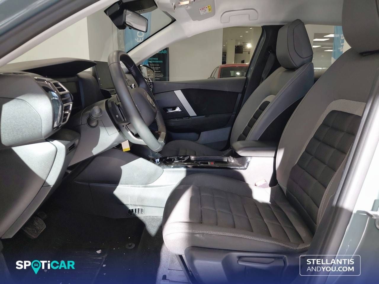 Citroën C4  Hybrid 145 ë-DCS6 Plus - Foto 10